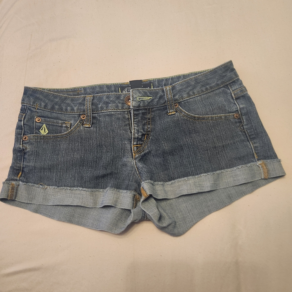 Volcom Women's Blue Denim Rolled-Hem Shorts
